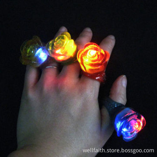 Cheap rose shaped LED finger ringsNew
